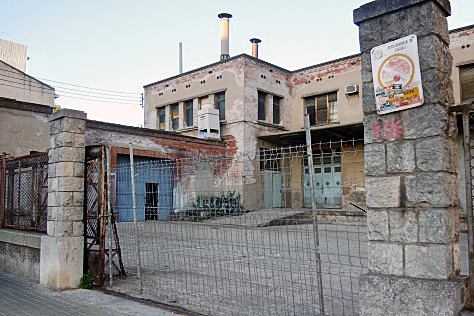 Part nord de l'antiga fàbrica de Can Balsach_(la drecera)_1